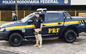 Carreteiro utilizando documento falso é flagrado pela PRF na Paraíba