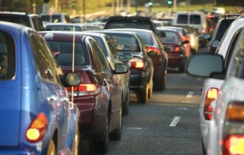 INICIATIVAS EQUÍVOCAS NA GESTÃO DO TRÂNSITO