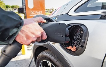 Programa MOVER muda regra e passa a favorecer híbridos e elétricos