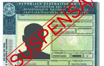 O que são infrações com penalidade auto suspensiva ?