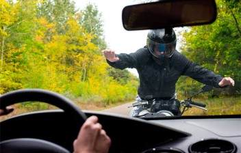 Semana Pela Vida: a Lei 14.735/2023 e a prevenção de sinistros com motociclistas