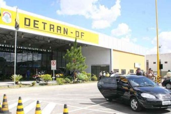 Detran-DF faz leilão de 490 veículos com lances entre R$ 500 e R$ 28 mil