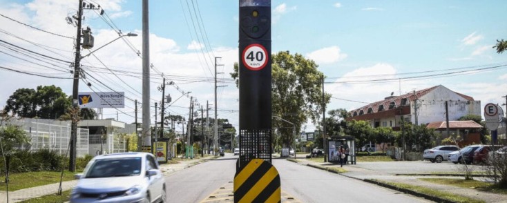 Deputados querem que todos os radares exibam a velocidade em tempo realr