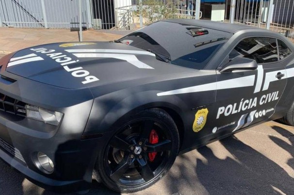 Camaro, Porsche, Challenger: supercarros que servem à polícia brasileira