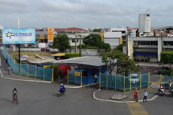 Detran-SE retoma serviços de habilitação