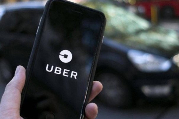 Uber ficará mais caro? Câmara pode limitar número de carros em aplicativos