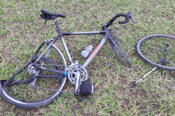 Motorista embriagado atropela e mata ciclista