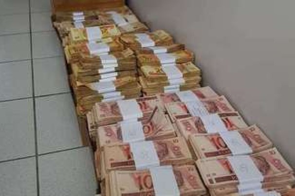 Propina no Detran: delegados e policiais embolsam mais de R$ 19 milhões