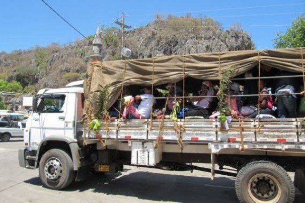 CCJ aprova projeto que permite transporte de romeiros em carrocerias de caminhão