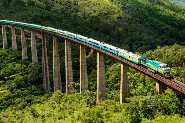 Vale suspende viagens da linha de trem Vitória-Minas por causa de erosão