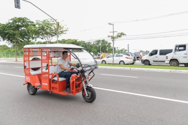 Uber lança serviço de ‘tuk-tuk’ no Brasil