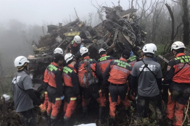 Maior autoridade militar de Taiwan morre em acidente de helicóptero