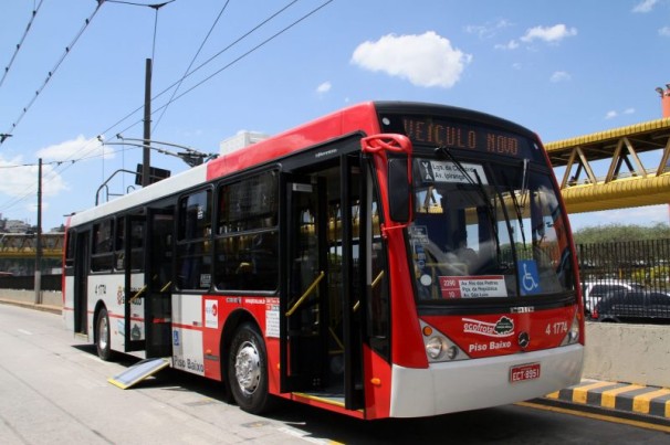 Ano novo chega com aumento nas passagens dos transportes públicos