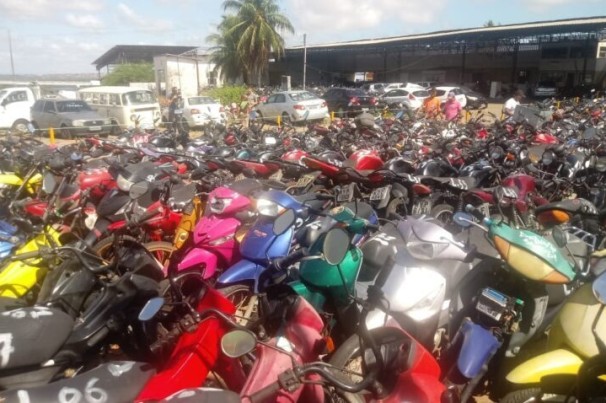Detran vai leiloar 440 lotes de veículos; visitação está aberta