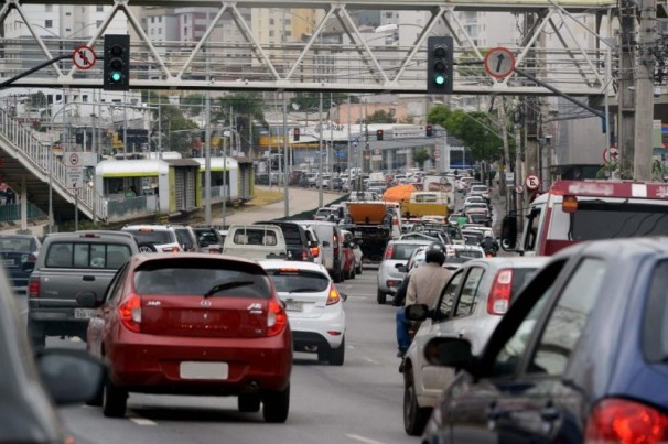 Quais leis de trânsito estão suspensas neste momento?