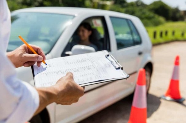 Erros mais comuns que reprovam no exame de direção