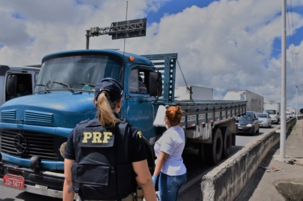 Siga em frente, caminhoneiro: quinto dia da campanha