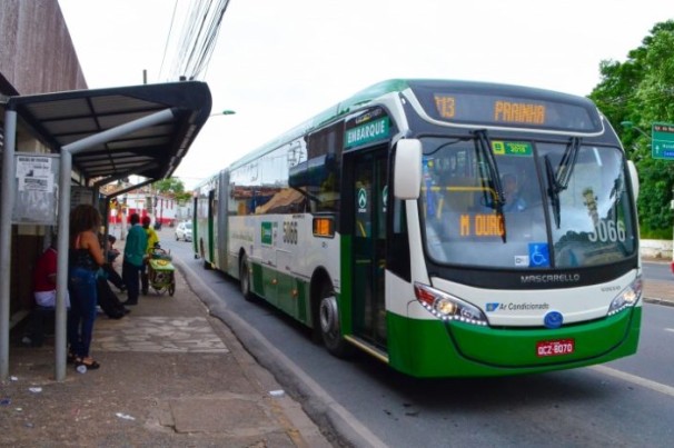 Só trabalhadores essenciais usará transporte público