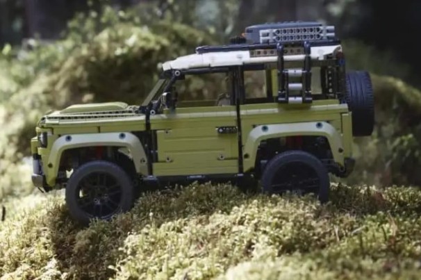 Lego transforma carro e moto em desejo em menor escala