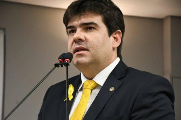 Deputado Eduardo Carneiro lança ação no Maio Amarelo