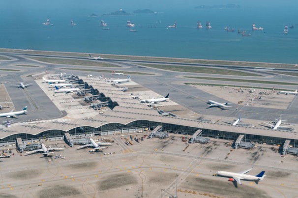 Hong Kong vai autorizar retomada parcial do aeroporto