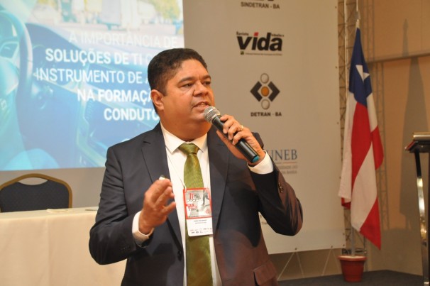Especialista sai em defesa dos agentes de trânsito