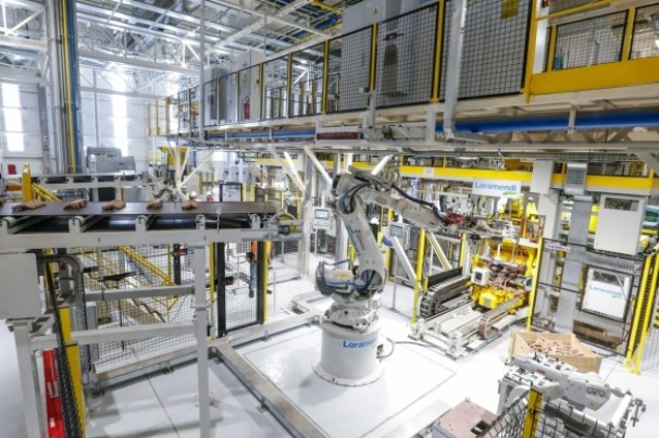 Renault vai cortar 15 mil postos de trabalho no mundo