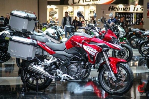 Salão de Milão das motos é cancelado