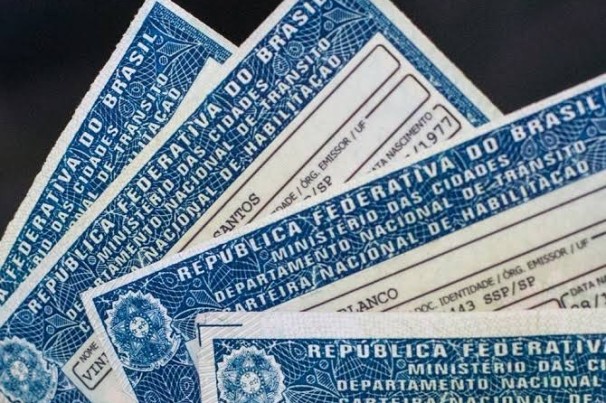Validade da CNH de 10 anos terá aplicação automática?