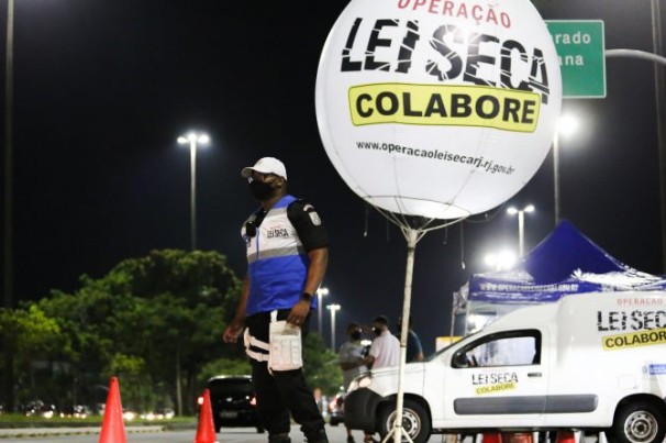 Lei Seca completa 13 anos, e multas nas rodovias federais caem 64%