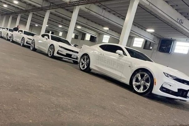 Polícia vai usar Camaro disfarçado para multar carros acima da velocidade