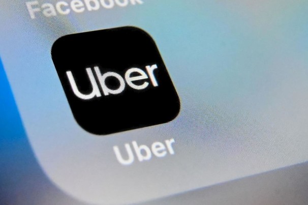 App do Uber vai apitar se passageiro não usar o cinto de segurança