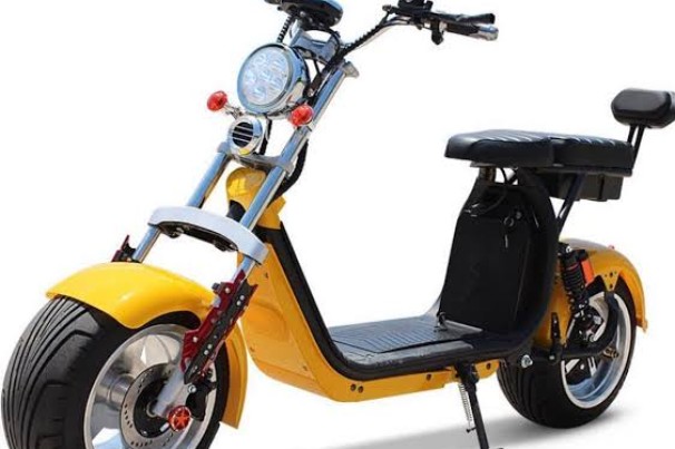 Robinho vai à Justiça para usar patinete scooter sem CNH, mas lei é clara