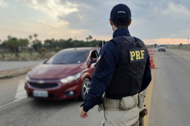 Operação PRF no carnaval realiza 77.832 autos de infração em todo o país