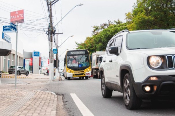 Infrações por uso indevido da faixa preferencial de ônibus aumentam 933,8%