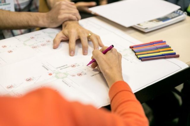 Ruas completas na universidade ajudam a projetar a cidade na escala humana