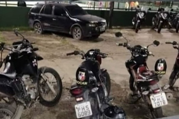 Casa que funcionava como desmanche de motocicletas é descoberta em Manaus