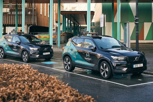 Volvo testa carregamento sem fio para carros elétricos na Suécia