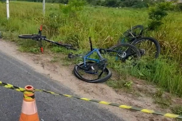 Ciclista é morto após ser atropelado por carro