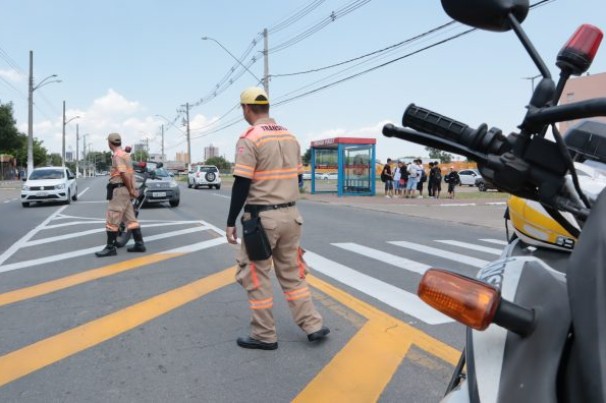 Pontos críticos no trânsito desafiam motoristas de Mogi das Cruzes