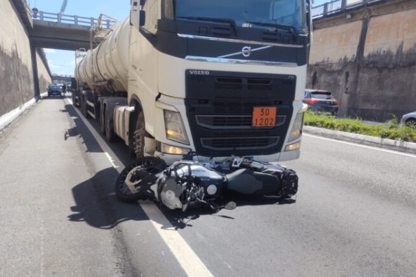 Mortes em acidentes com motocicleta x implementação de segurança e transporte sustentável
