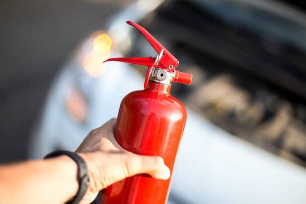 A volta do debate sobre a obrigatoriedade do extintor de incêndio nos veículos