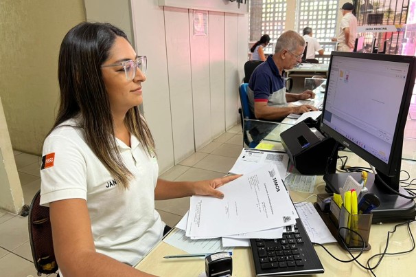 Semob-JP alerta sobre como solicitar credenciais para estacionamento em vagas especiais