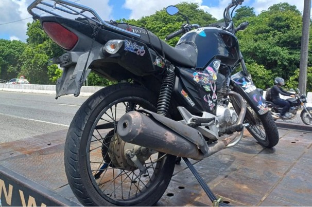 PRF na Paraíba tira de circulação mais duas motocicletas adulteradas 