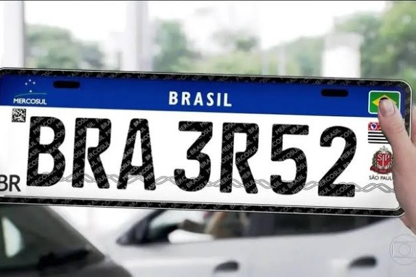 Chegou a hora de retomar o debate sobre o chip nas placas veiculares