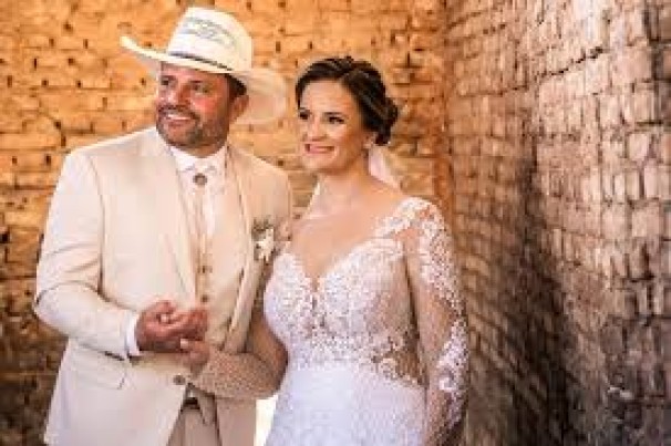 Casal que perdeu noivos em acidentes de trânsito celebra 1 ano de união