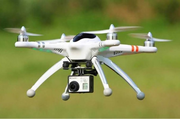 Estradas para o litoral paulista agora são fiscalizadas por drones