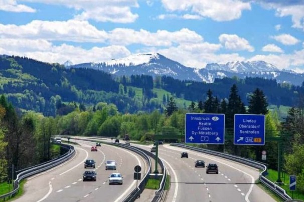 Alemanha tem rodovias sem limite de velocidade, mas trânsito mata 4 vezes menos do que no Brasil