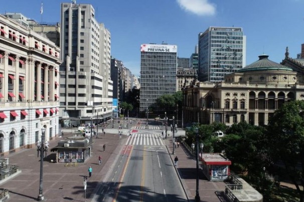 São Paulo amplia bloqueios de avenidas nesta terça (5)