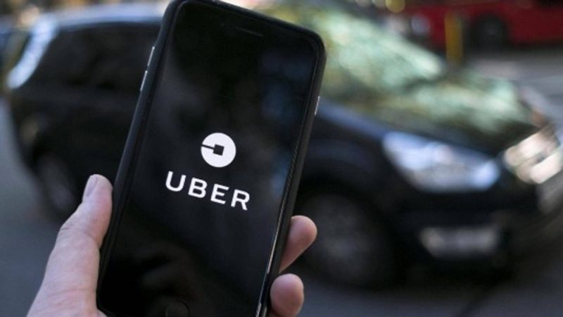 Uber anuncia cortes de salários e empregos
